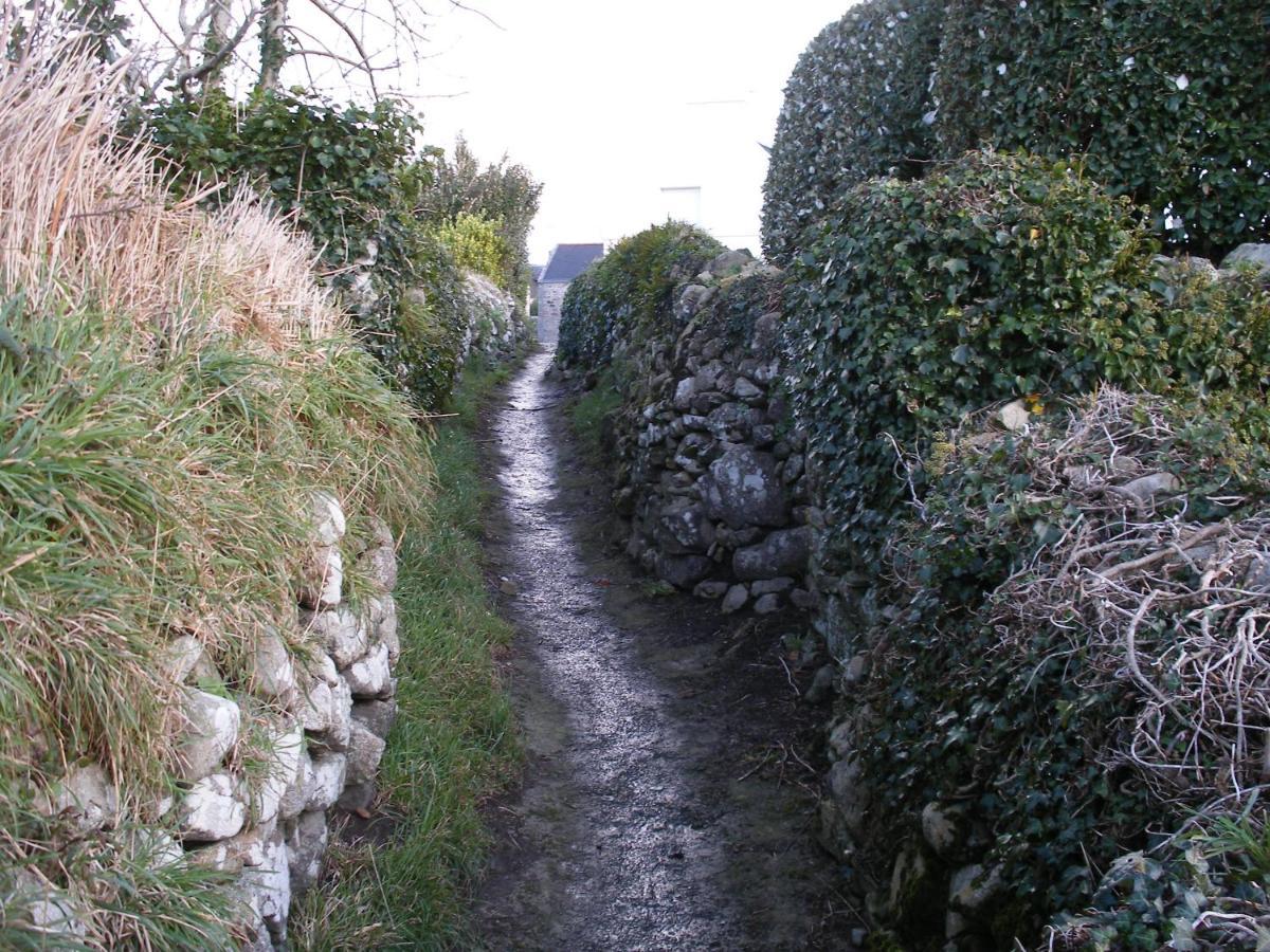 Les Chambres D'Hotes Du Cosquer Beuzec-Cap-Sizun Exteriör bild