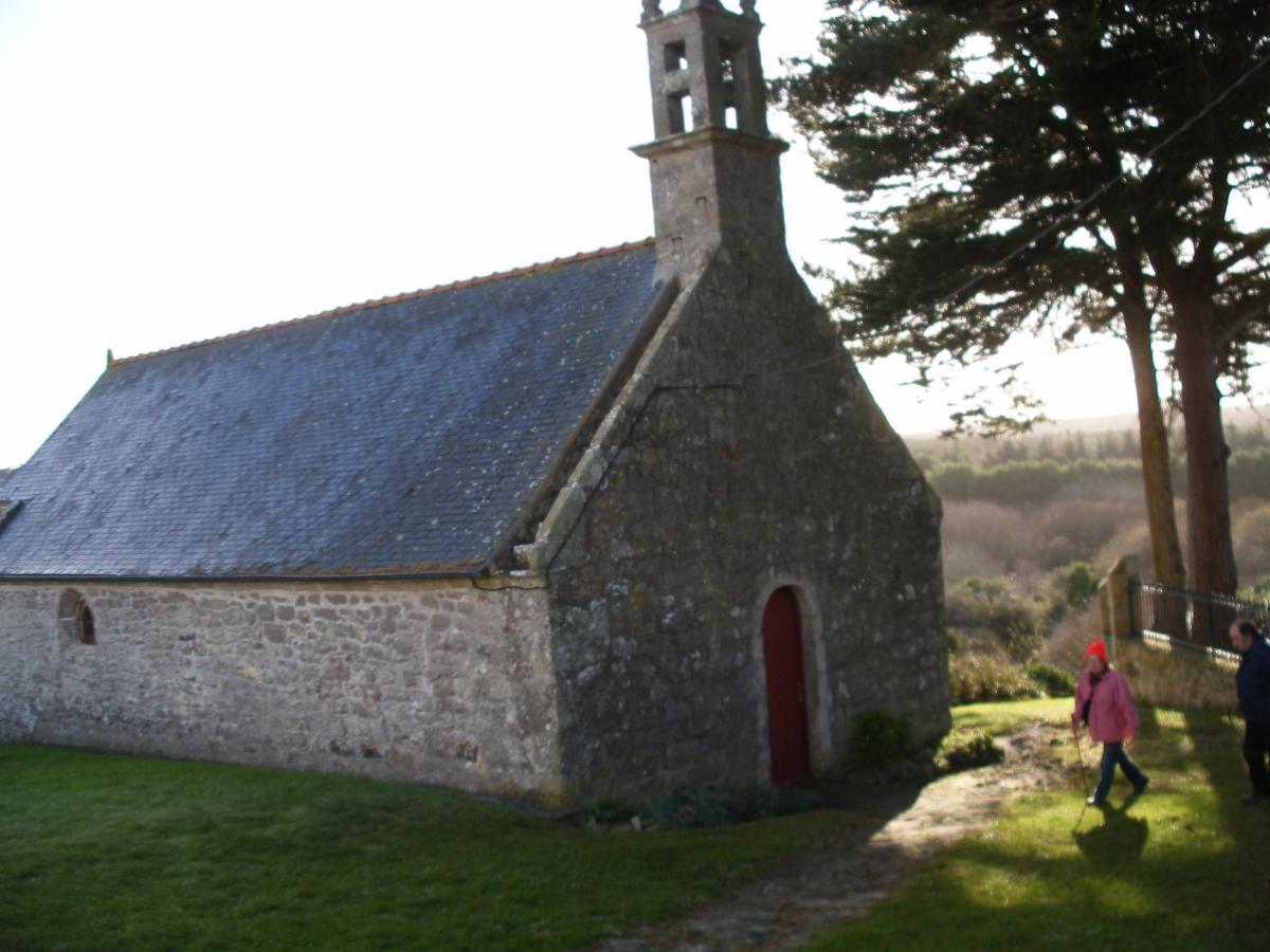 Les Chambres D'Hotes Du Cosquer Beuzec-Cap-Sizun Exteriör bild